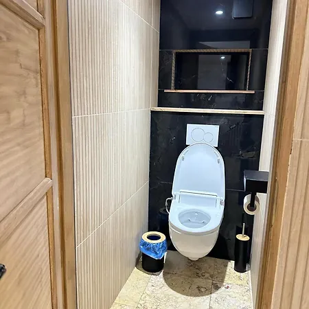 Eden De Roques فندق مبيت وإفطار 4*