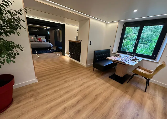 ベッド・アンド・ブレックファスト Eden De Roques 4*