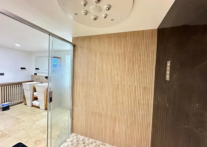 Eden De Roques ベッド・アンド・ブレックファスト カストル