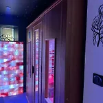 Eden De Roques فندق مبيت وإفطار