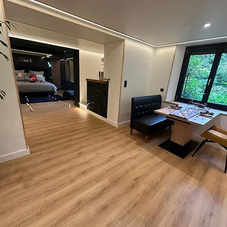 Bed & Breakfast Eden De Roques 4*