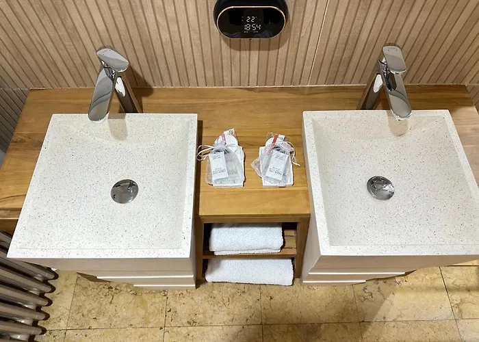 Eden De Roques 4* Castres (Tarn)