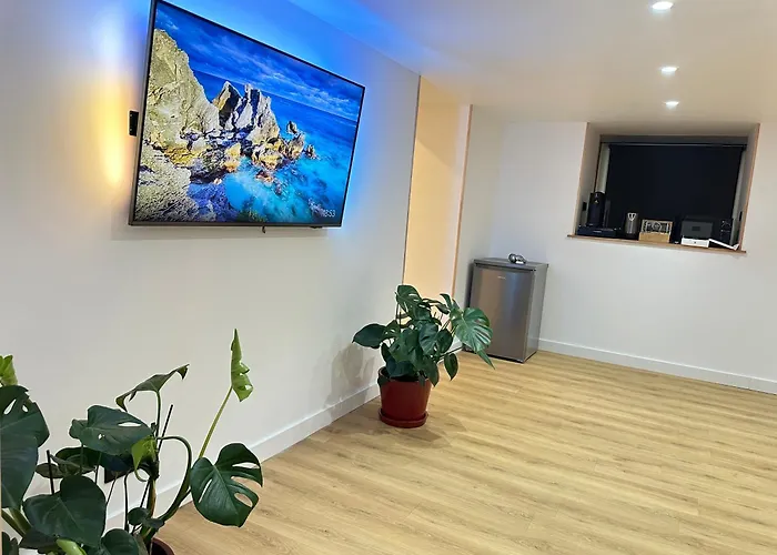 Eden De Roques 4* Castres (Tarn)